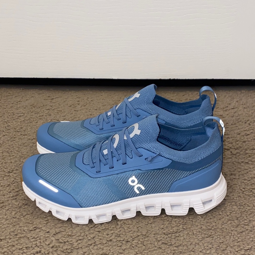 On Cloud Versa Shoes